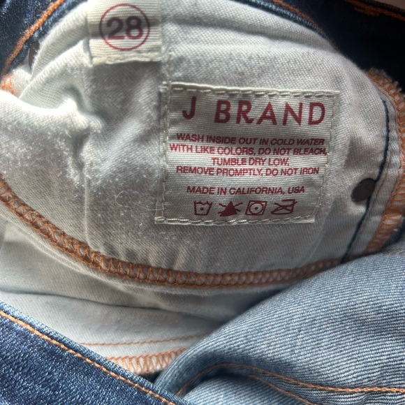 J Brand size 28 skinny jeans - Picture 3 of 3